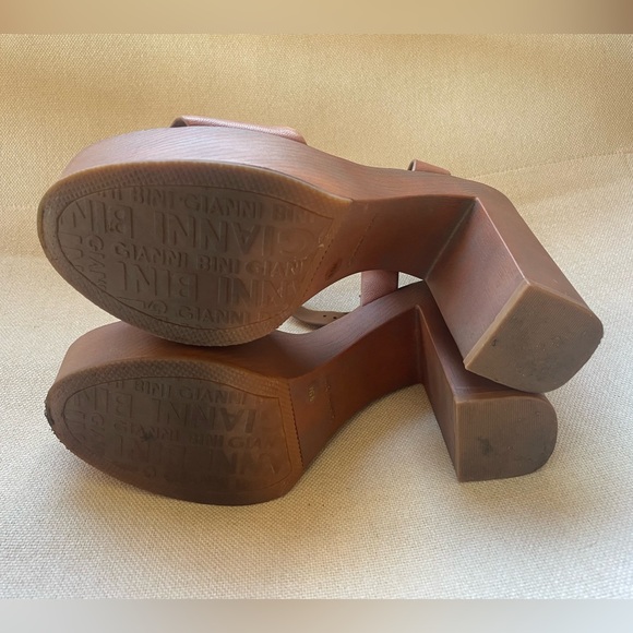 Gianni Bini Palmeera Wood Platform Block Heels 9.5 in Cara Luggage - Picture 5 of 7